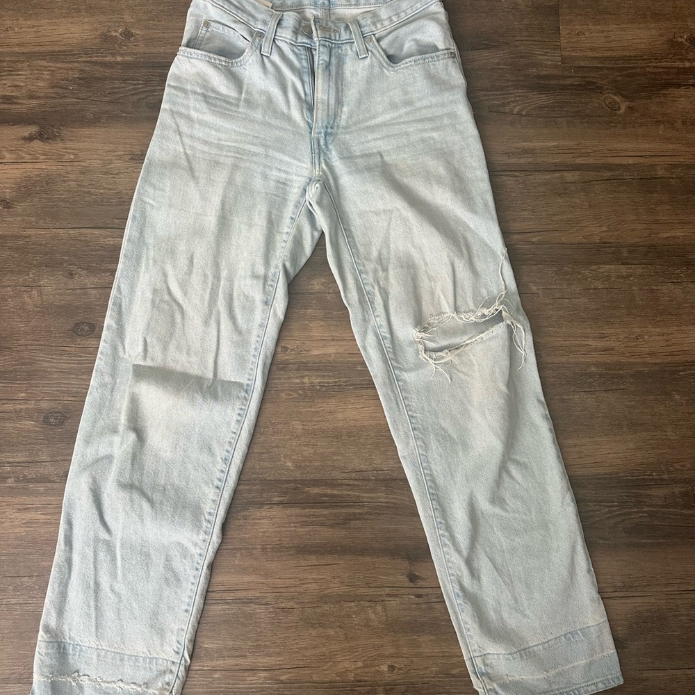 Levi's Light Wash High Rise Women's Jeans